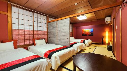 Japanese-Style Room