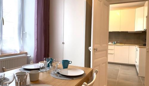 One-Bedroom Deluxe Apartment