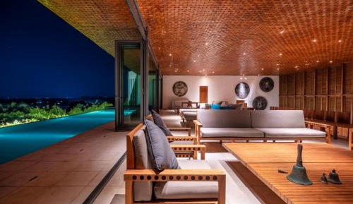 Villa with Sea View