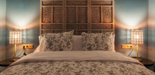 Double with Shared Bathroom with Balcony
