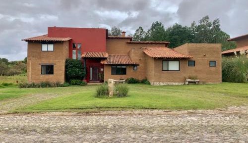 Seven-Bedroom House