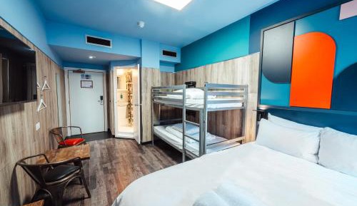 Classic Quadruple Room