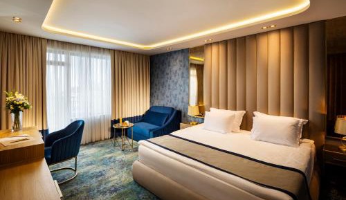 Deluxe Double or Twin Room with Sea View - Free Beach Access