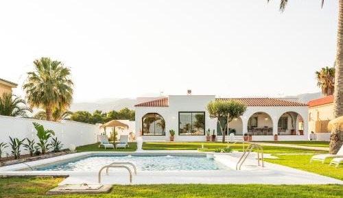 Four-Bedroom Holiday Home