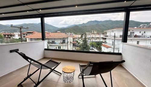 One-Bedroom Apartment with Balcony and Mountain View  