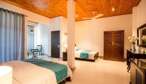 Deluxe Triple Room with Sea View