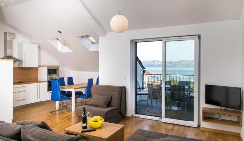 Three Bedroom Apartment with Balcony