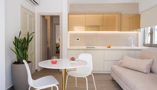 One Bedroom Suite with Mountain View