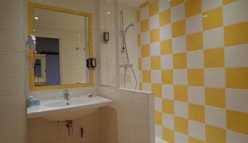 Classic Double Room - Lake Side