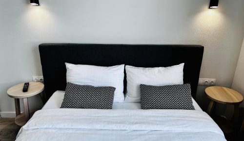 Double or Twin Room with Shower