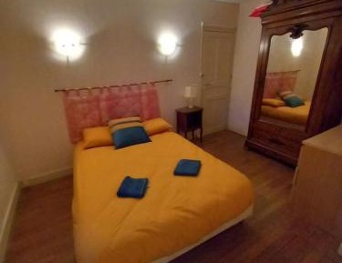 Double Room with Shared Bathroom