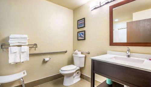 Queen Room with Two Queen Beds - Accessible/Non-Smoking 