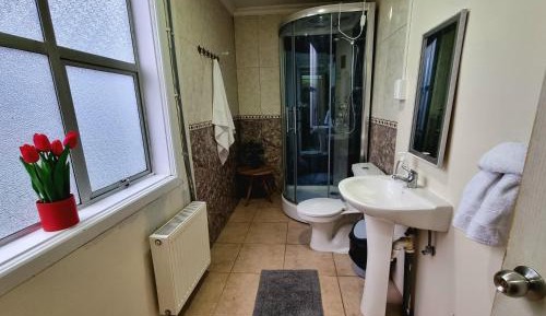 Quadruple Room with Bathroom
