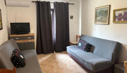 One-Bedroom Apartment with Terrace and Sea View