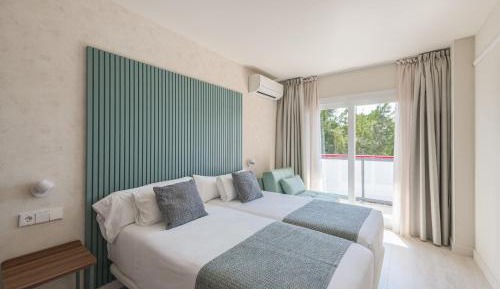 Double or Twin Room with Pool View