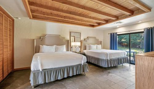 King Room with Two King Beds