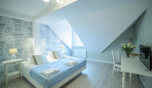 Deluxe Double Room with Shower
