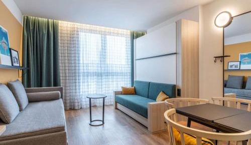 Studio (4 Adults)