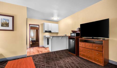 King Suite with Sofa Bed - Non-Smoking