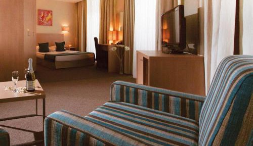 Deluxe room with Sea View– Access to Aquahouse Thermal & Beach