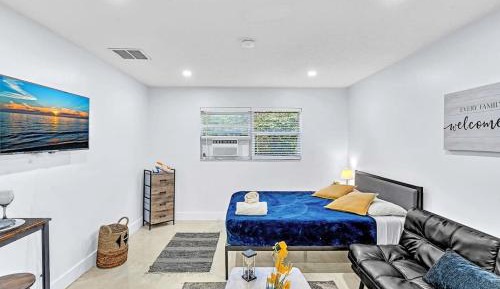 Deluxe Queen Studio 