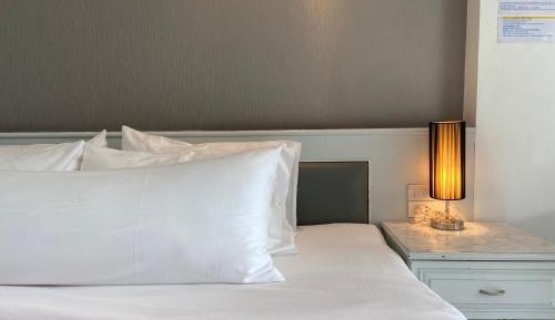 Deluxe Suite with Sea View