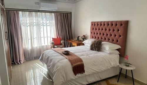 Deluxe Double Room (2 Adults + 1 Child)