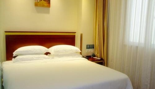 Business Queen Room