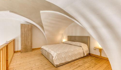 Superior One-Bedroom Apartment