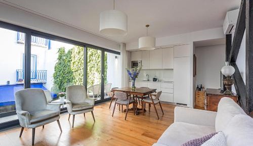 Superior Two-Bedroom Apartment with Balcony and Garden View