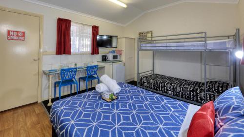 Double Room with Balcony (2 Adults + 1 Child)