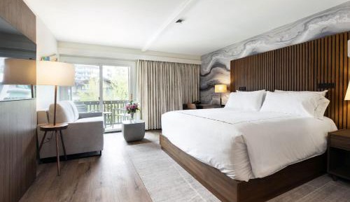 King Room with Mountain View