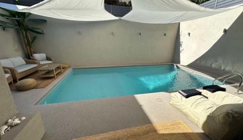 One-Bedroom Villa