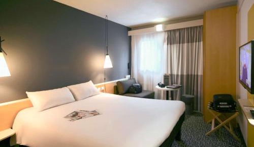 Standard Room with 1 Double Bed