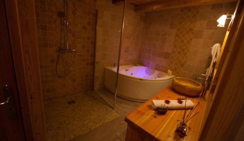 Double Room with Spa Bath