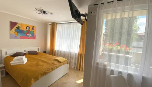 Studio Apartment with Balcony