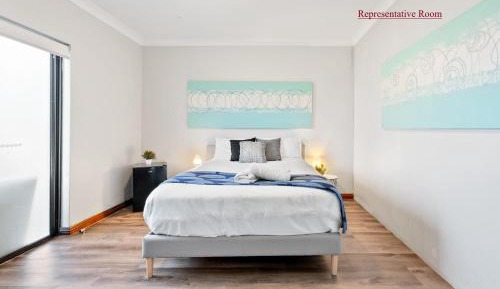 Queen Room with Shared Bathroom