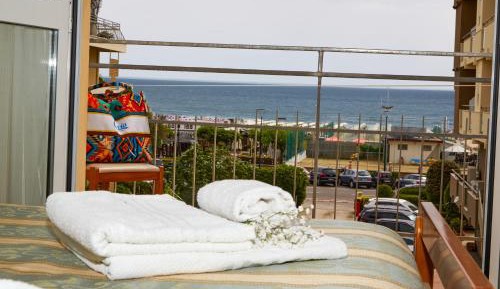 Double Room with Balcony and Sea View