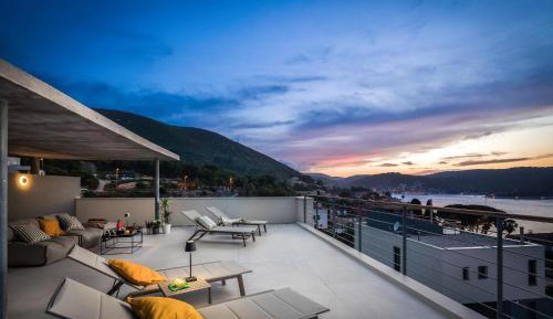 Three-Bedroom Holiday Home 