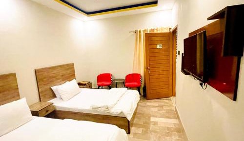 Deluxe Family Room