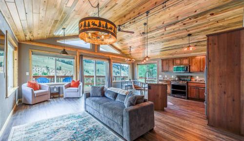 Two-Bedroom Holiday Home