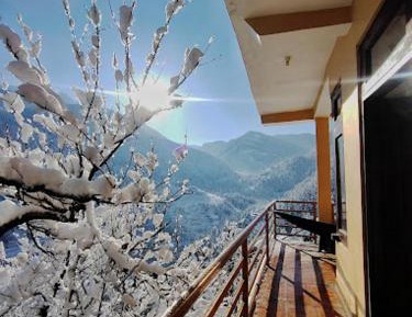 Deluxe Double or Twin Room with Mountain View
