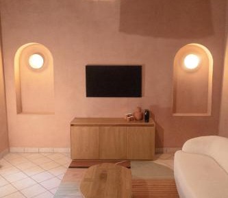 Deluxe Queen Suite