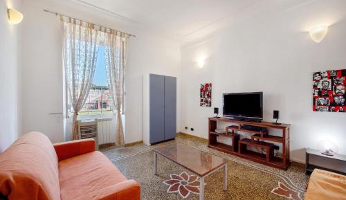 Superior One-Bedroom Apartment