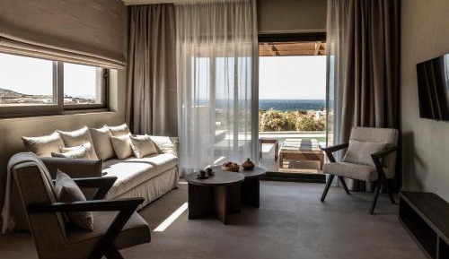Family Suite | Jetted Tub | Sea View