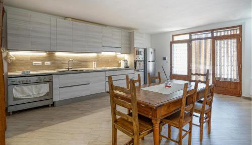 Two-Bedroom Holiday Home