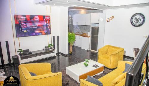 Single Room with Private Bathroom