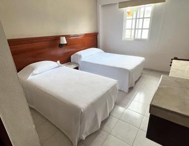Basic Triple Room