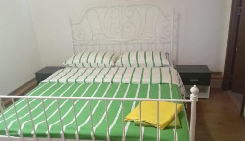 Deluxe Room (2 Adults + 1 Child)