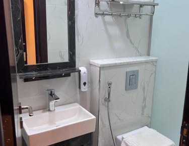 Deluxe Double Room with Shower